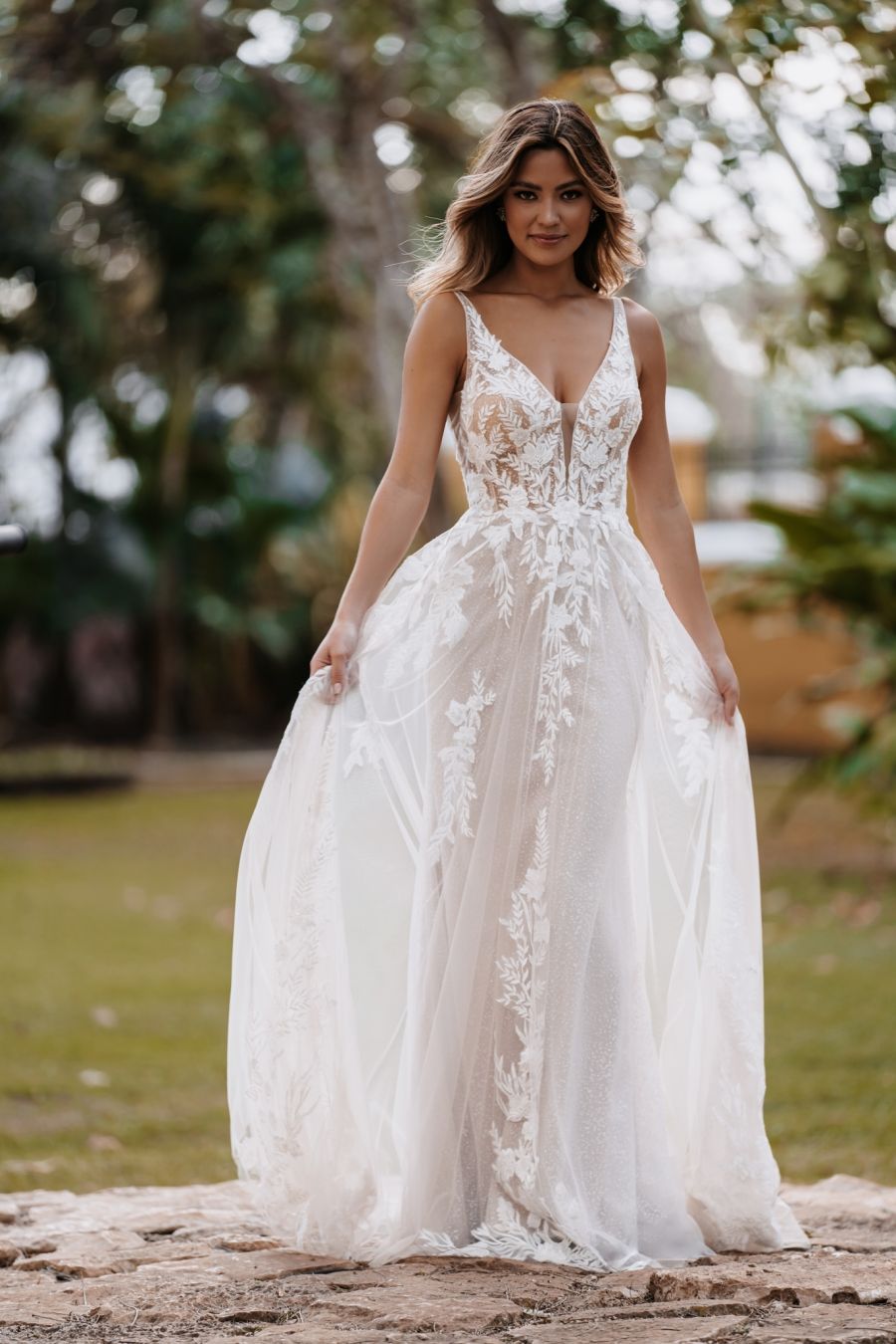 9959L by Allure Bridal