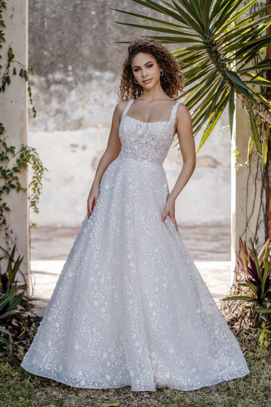 C659 by Allure Couture