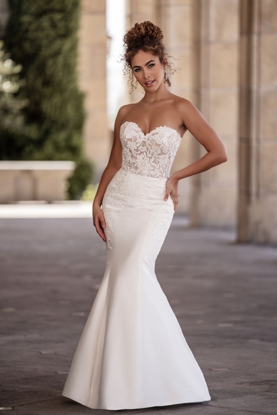 A1110L by Allure Bridal