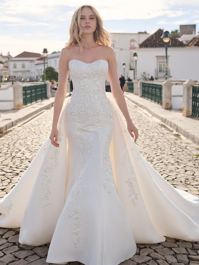 BARCELONA by Sottero and Midgley